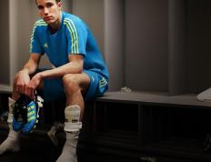 萨拉赫连续五场比赛得分超过重要助攻，澳大利亚队不断突破！比赛高潮迭起